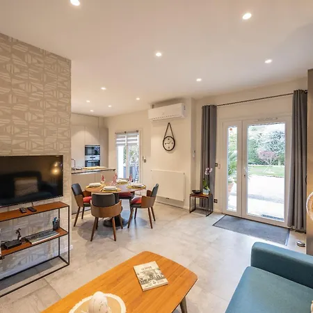 Dans La Andrea Apartment