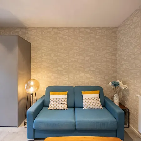 Dans La Andrea * Aix-les-Bains