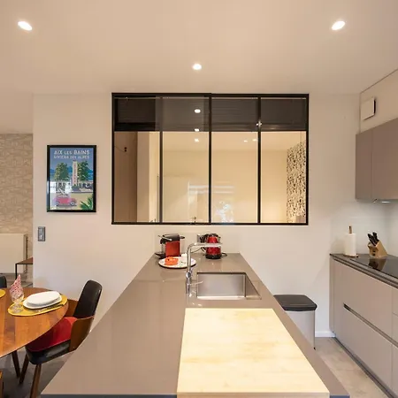 Dans La Andrea * Aix-les-Bains